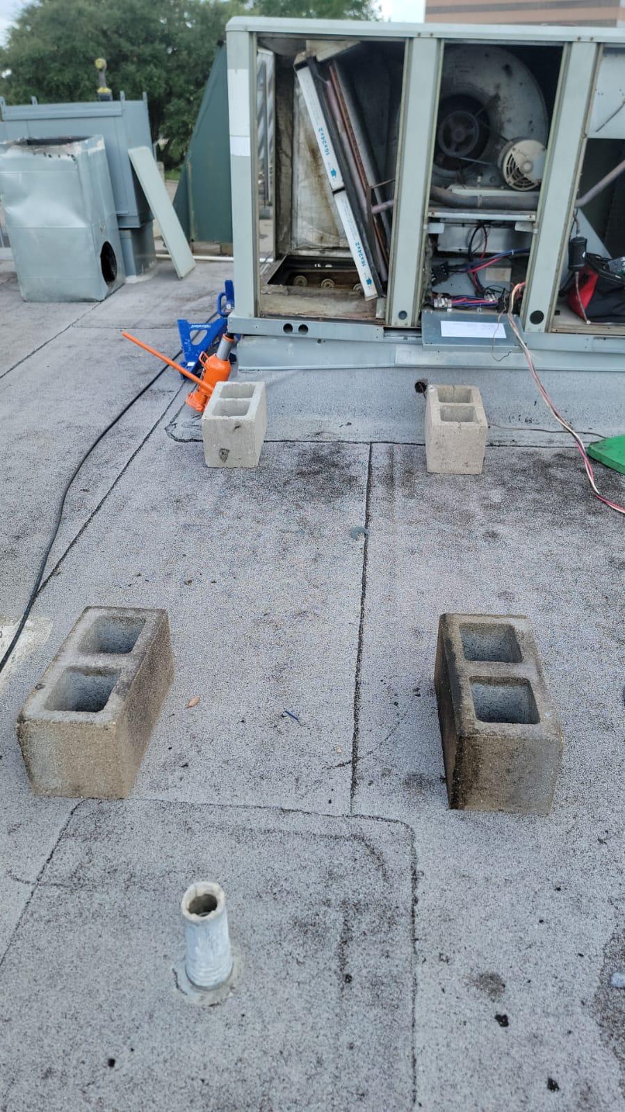 Rooftop Units - rooftop hvac maintenance houston tx